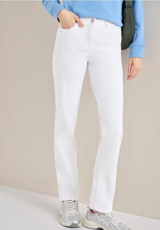 Straight Legs jeans