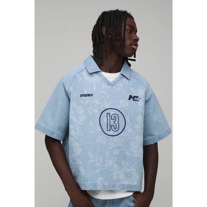 Gebloemd Voetbal Geborduurd Denim Overhemd | Light Wash | Size Medium
