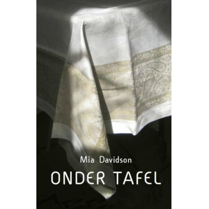 Onder Tafel - Mia Davidson