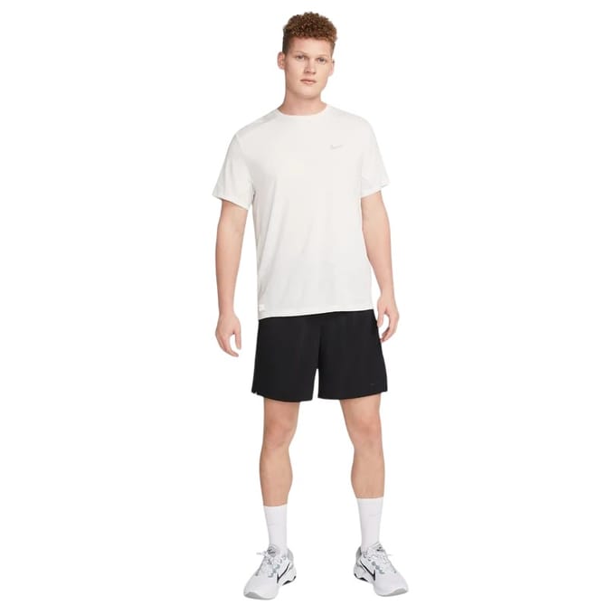 Nike Heren Unlimited Dri-FIT-short met relaxte pasvorm (Zwart)