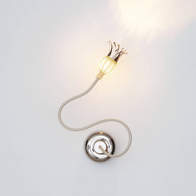 Serien Lighting Wandlamp Poppy met bloeiende bloemblaadjes
