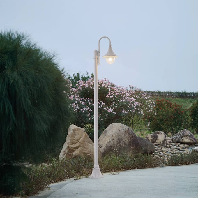 Lindby buitenlamp Daphne, 220 cm, wit, metaal, E27