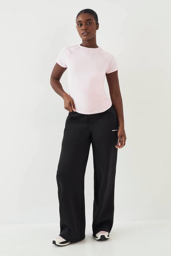 Dames DSGN Studio Loose Fit Mesh Insert Korte Mouw T-Shirt | Marshmallow Pink | Maat: Medium