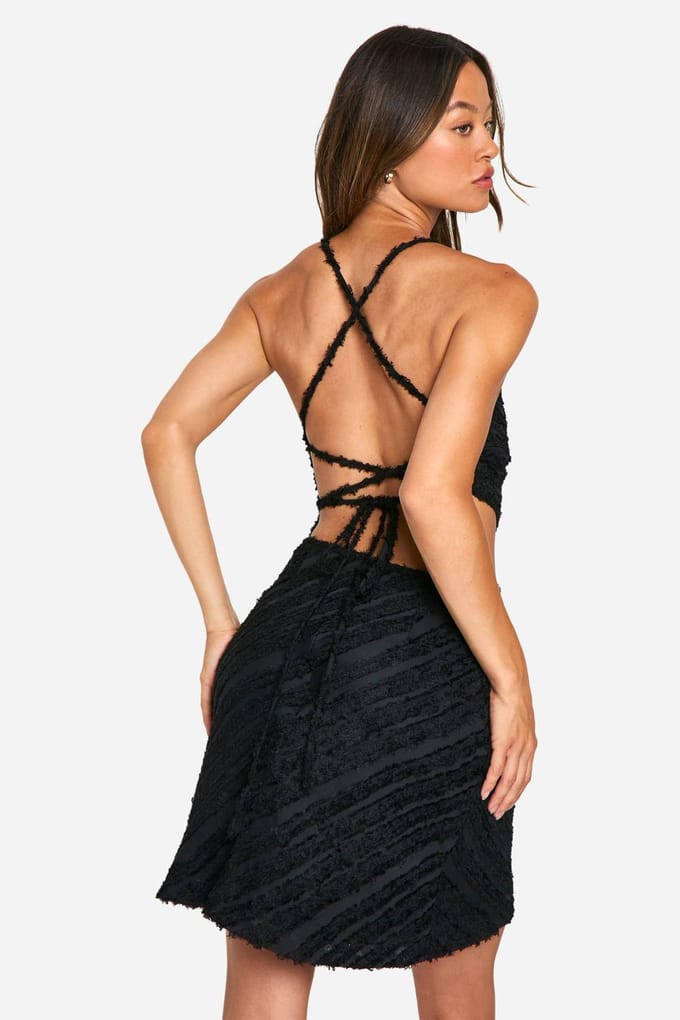boohoo Dames Hoge getextureerde chiffon ruche mini-jurk | Zwart | Maat: 34