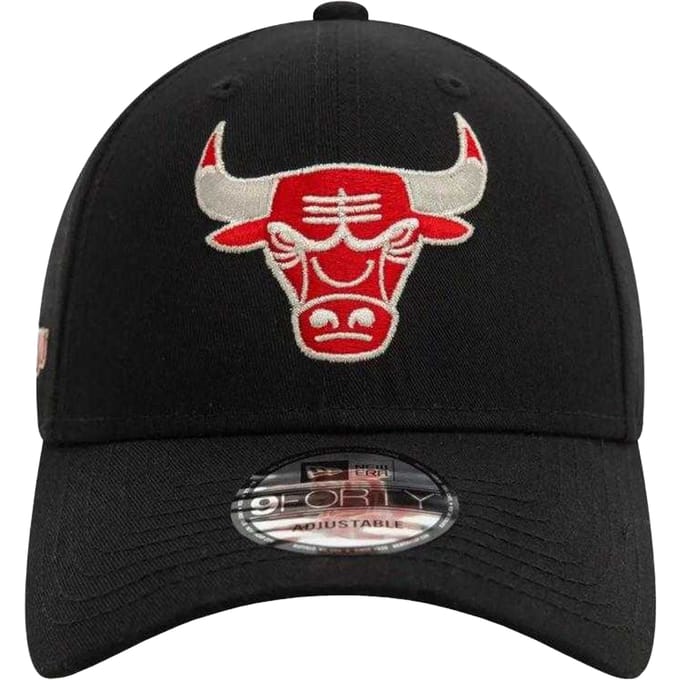 New Era 9Forty Chicago Bulls Metallic Baseball Cap (Zwart)