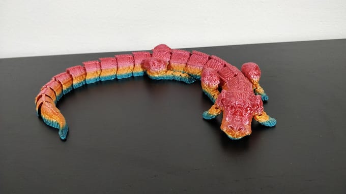 Never Ending Story Falkor gearticuleerd beeld 3D geprint Rainbow