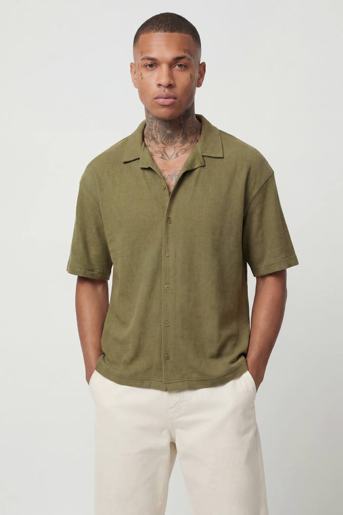 Korte Mouw Geribbeld Reverskraag Oversized Shirt | Khaki | Size Small