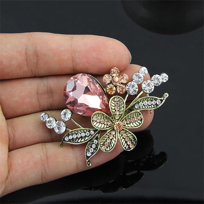 High-End Prachtige Broche Corsage Damesmode Retro Strass Pure Rozenbloem Sieraden brown