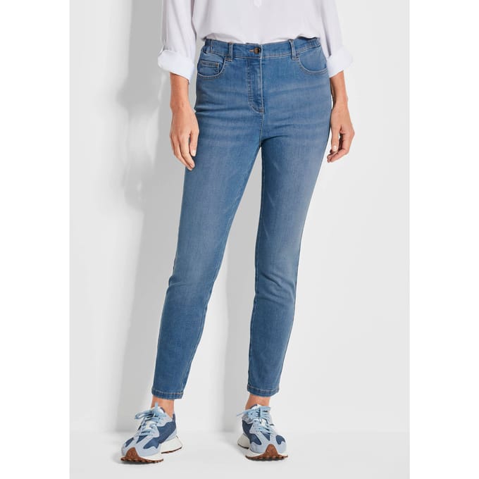 7/8-jeans BELLA met strassteentjes - lichtblauw - Gr. 265 van Goldner Fashion