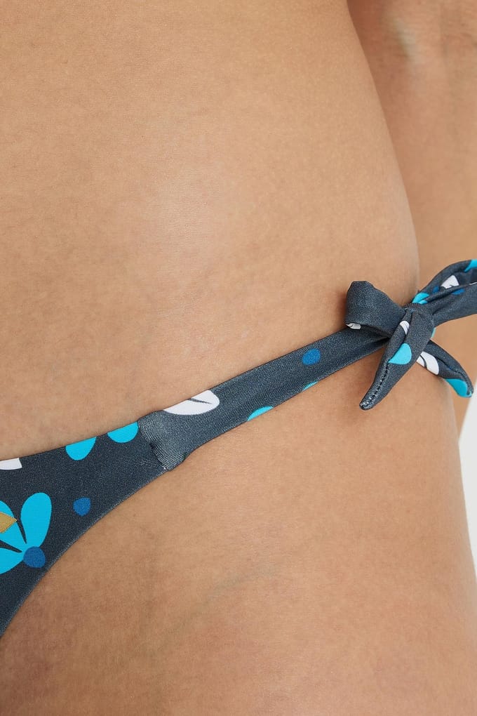 Arena Wobikini Triangle Allover Asphalt Multi Taglia: 36 | Bikini Outlet | Donna
