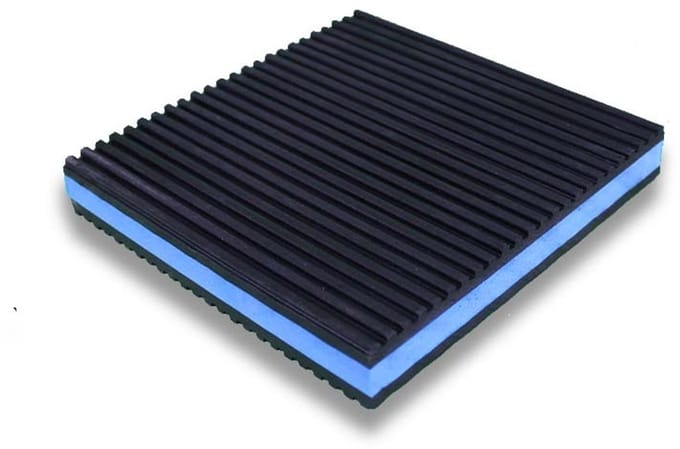 DiversiTech Airco Buitenunit Trillingsdemper Mat 15x15cm - 2,2cm dik - Set van 6 stuks
