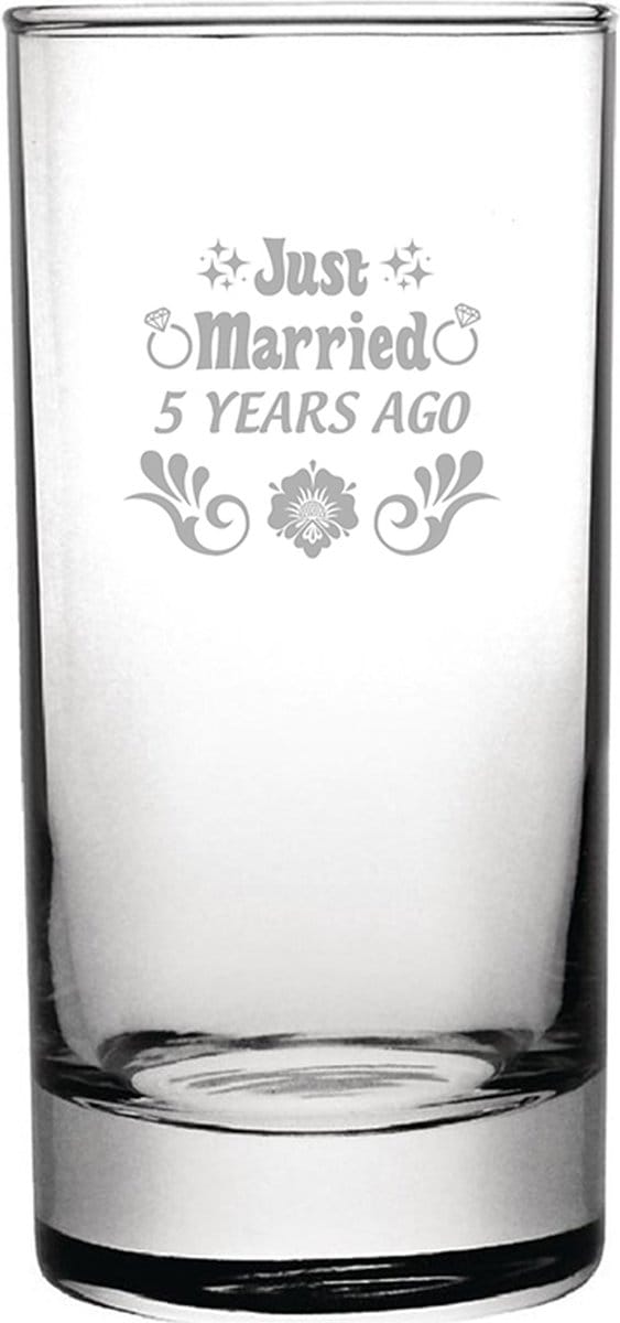Gegraveerde longdrinkglas 28,5cl Just Married 5 years ago