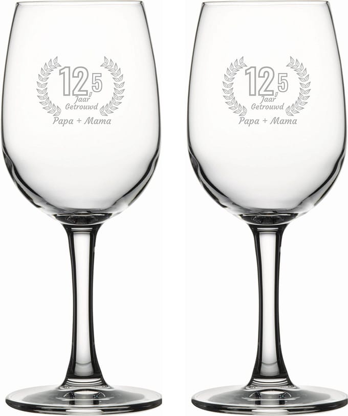 Gegraveerde set witte wijnglazen 26cl Papa + Mama 12,5 jaar getrouwd