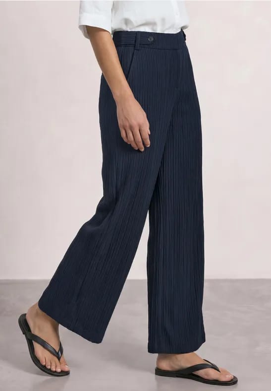Broek met Wide Leg pijpen en een gekreukelde structuur