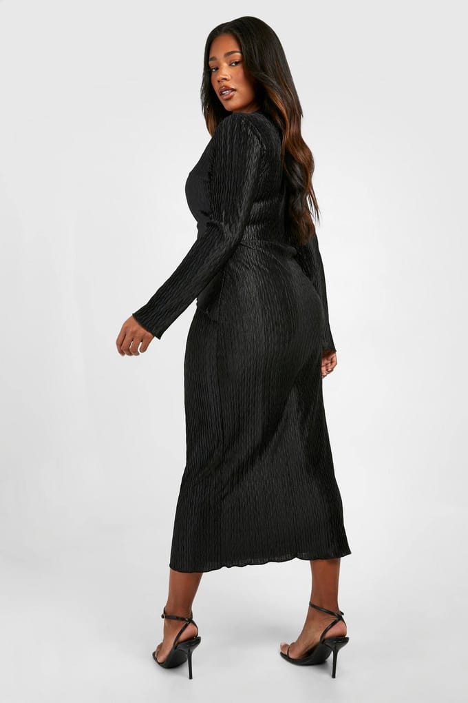boohoo Dames Plus Wave Plisse Wrap Midaxi Jurk | Black | Maat: 26