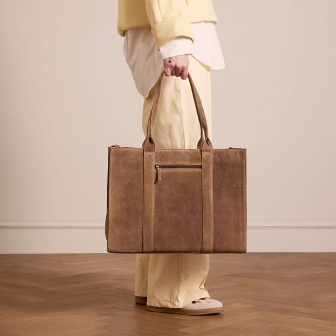 Manfield - 18 inch taupe suède shopper