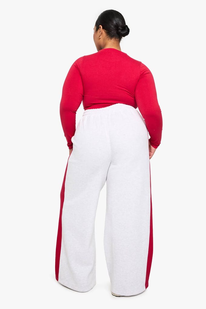 boohoo Dames PLUS ZijSTREEP BREDE PijPEN JOGGERS | Rood | Maat: 46