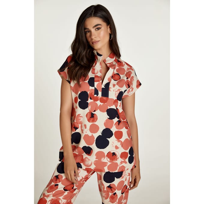 Mouwloze top met abrikozenprint in linnenstijl