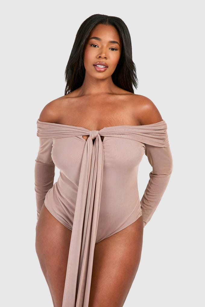 boohoo Dames Plus Long Sleeve Keyhole Bodysuit | Steen | Maat: 56