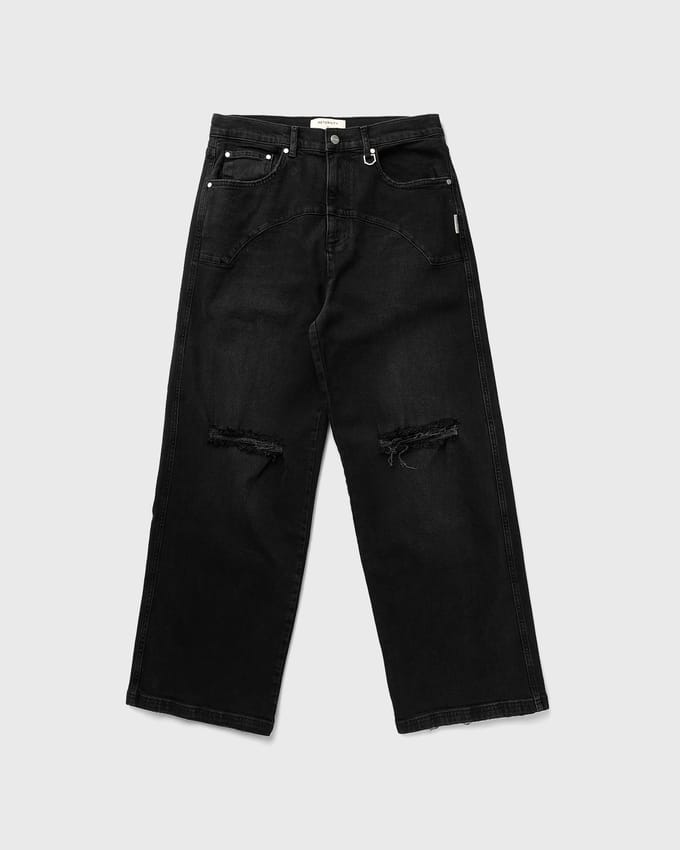 DESTROYED TROU DENIM