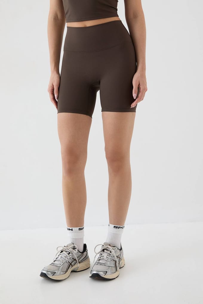 Dames Dsgn Studio Ultra Sculpt Fietsshort | Espresso | Maat: XS