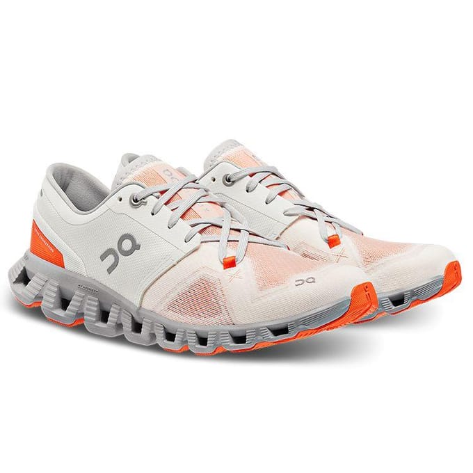 ON Cloud X 3 Ivory Alloy Dames Sneakers Crème 60.98252 36.5 white