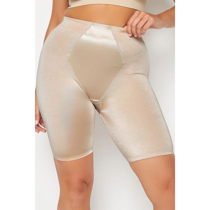 Yours Corrigerende Short Van Satijn In Nude Size 42-44