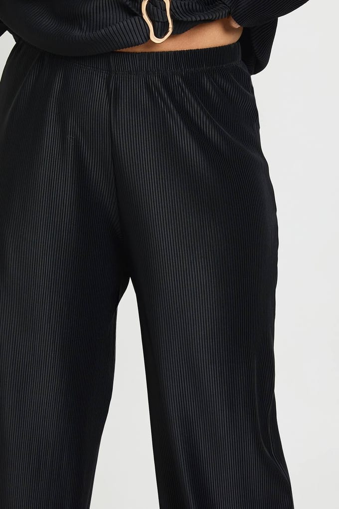 boohoo Dames Plus Plisse Wijde Pijpen Broek | Black | Maat: 16
