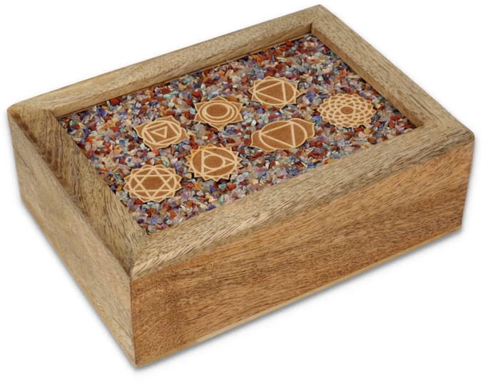 Tarot sieradendoos 7 Chakra's gemengde chakrastenen mangohout - ± 18 cm x 14 cm x 7 cm