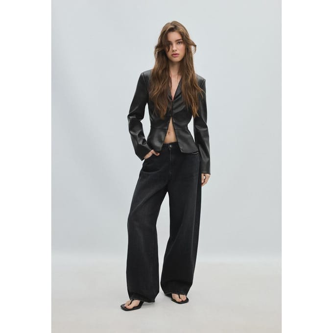 Stradivarius Peplum blazer met leereffect  Zwart S