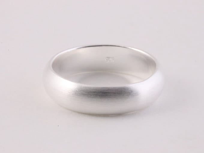 Gematteerde gladde zilveren ring - maat 18