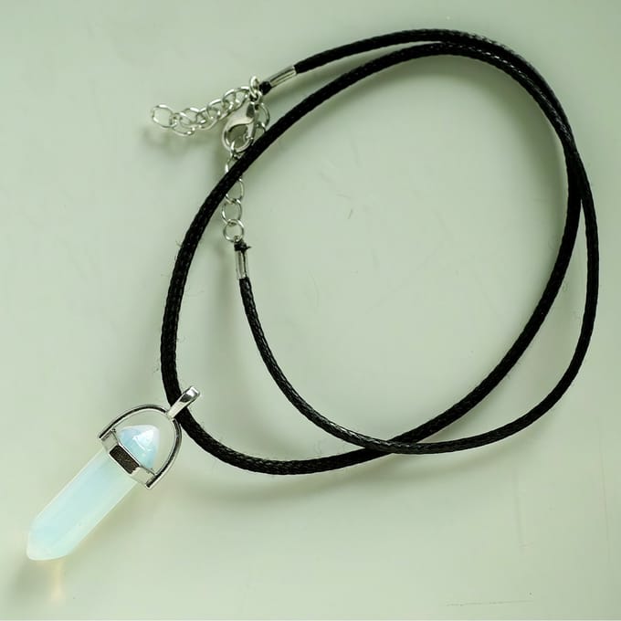 Hanger Opaal incl. Ketting