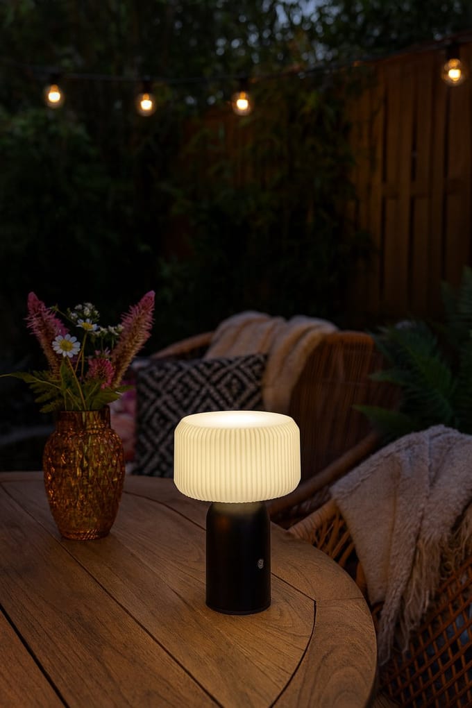 Luxform - USB 1x Nazaré table lamp, 80LM, black, 1xPDQ