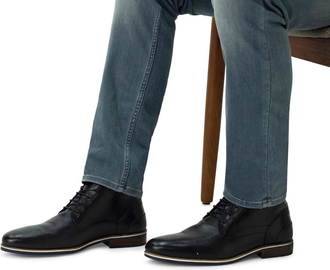 Manfield - Heren - Zwarte leren veterboots - Maat 43