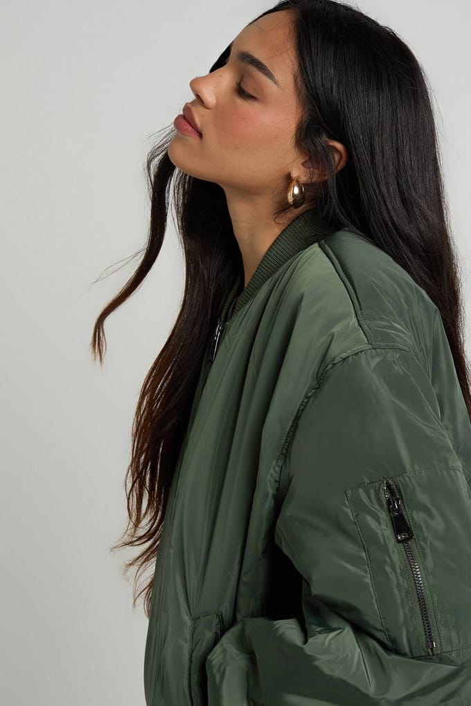 boohoo Dames Oversized Bomberjack | Kaki | Maat: 42