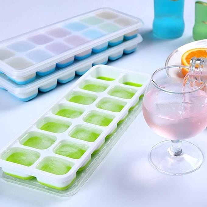 Knaak Ijsblokjes Maker Met Deksel - Bpa Vrij En Met Silicone Bodem - 1 Stuk