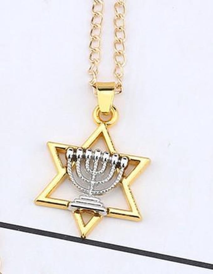 Ketting met hanger Davidster en Minora.goudkleur