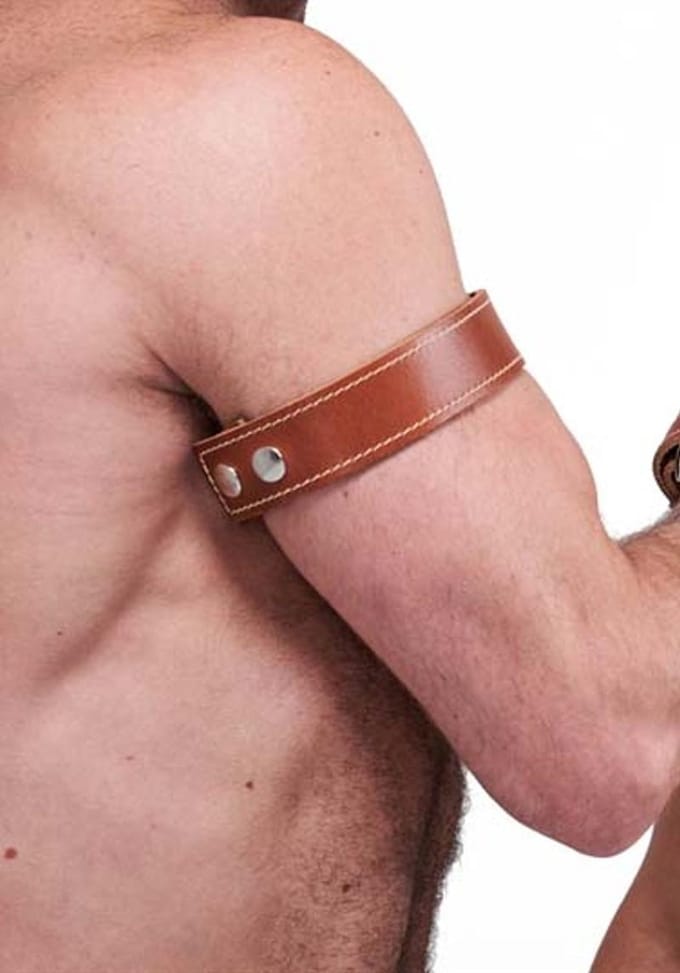 Mister B leren biceps band gestikt - bruin- verstelbaar