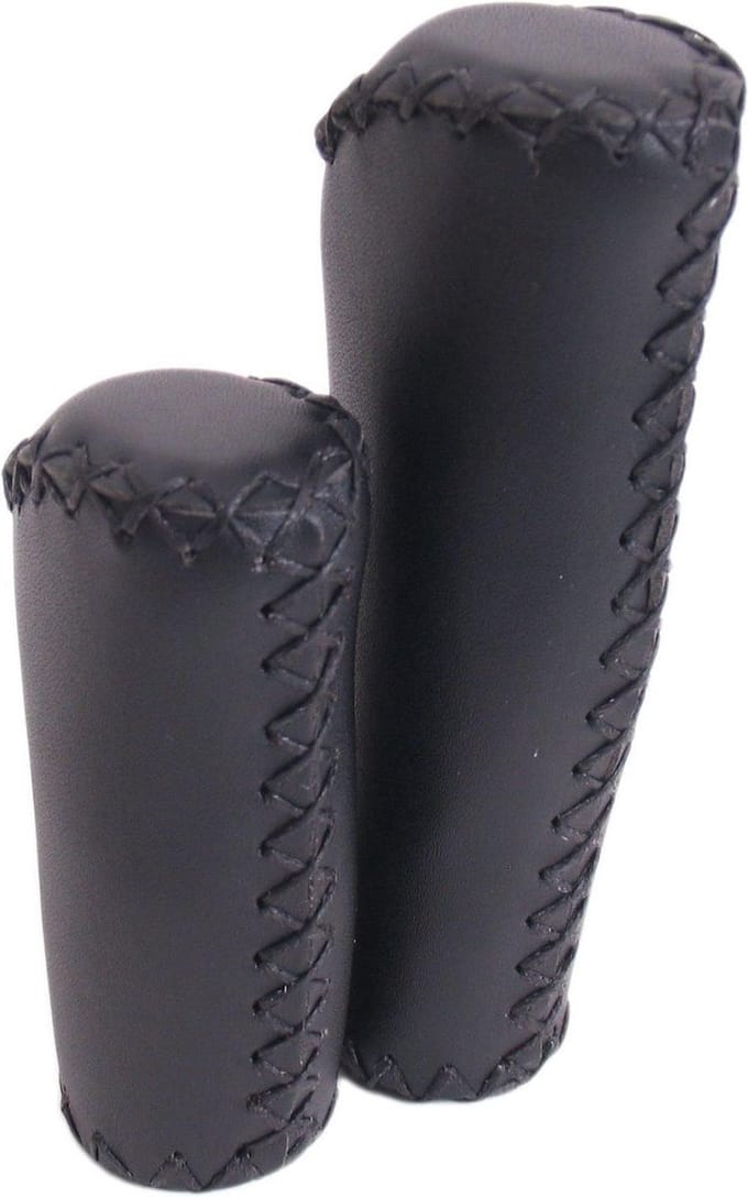 Handvatset Edge Leer - zwart - 135/92mm  (werkplaatsverpakking)