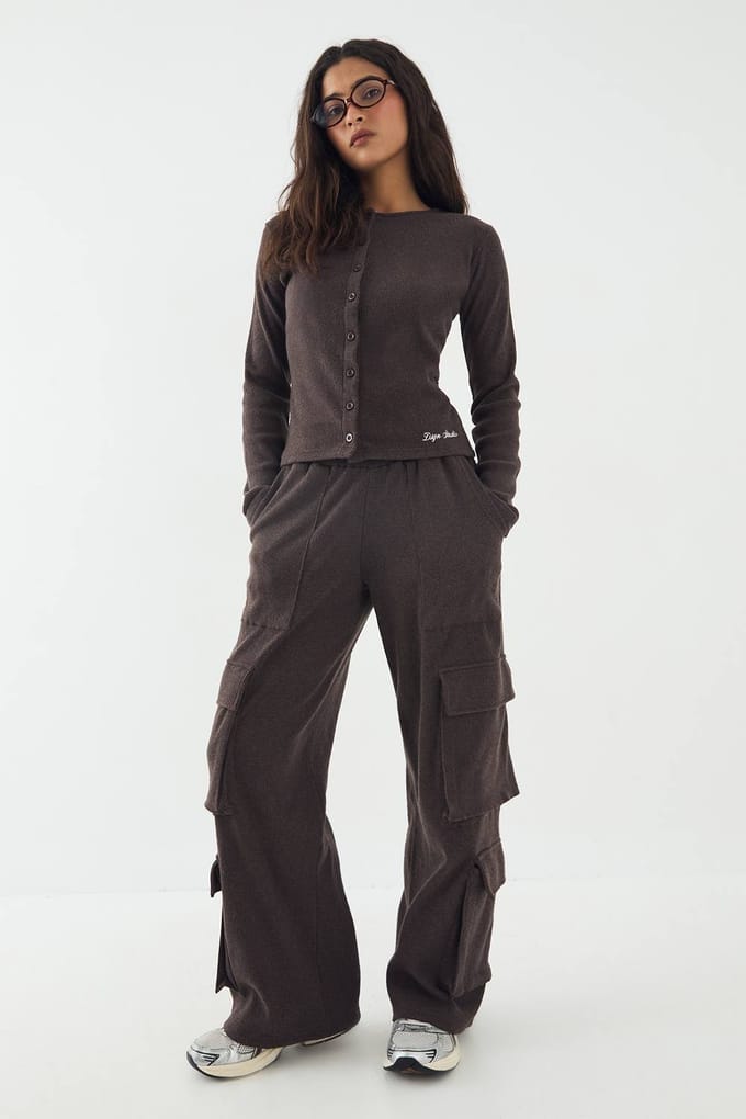 Dames DSGN Studio Geborstelde Rib Cargo Jogger | Chocolate | Maat: Small