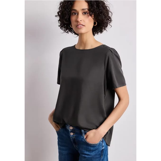 Blouse met ronde hals en korte pofmouwen