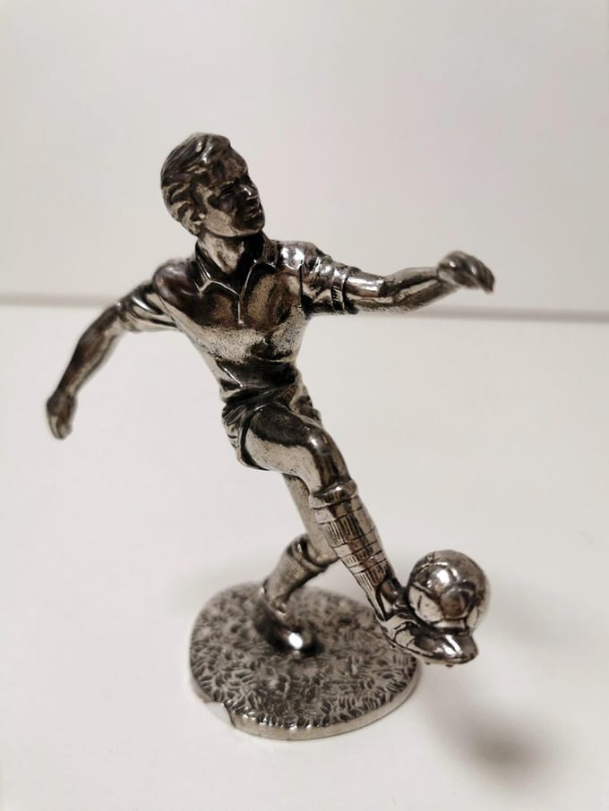 Voetballer - Kurz edeltin - 11cm.
