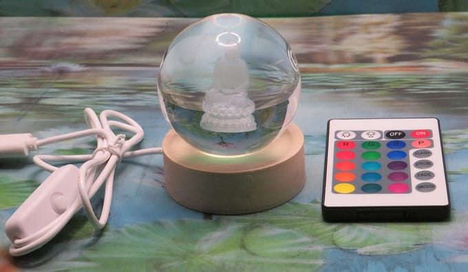 Kristal ontstoor bol 3D  Boeddha 6 cm