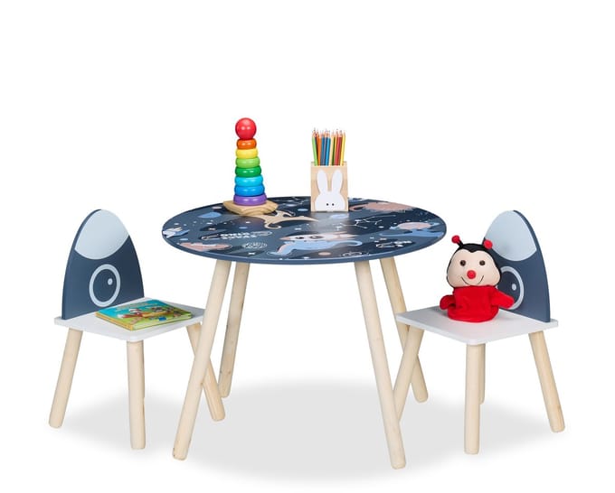 kindertafel met 2 stoeltjes - zithoogte: 24,5 cm - zonder scherpe punten