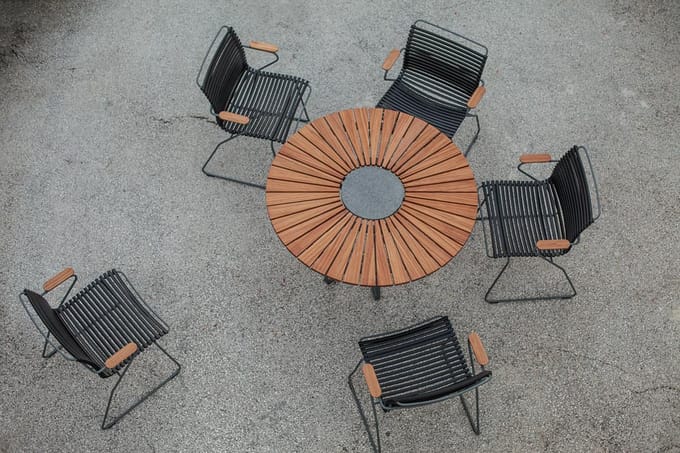 HOUE Bundel 4x Click fauteuil met lage rugleuning zwart + Circle tafel 110cm