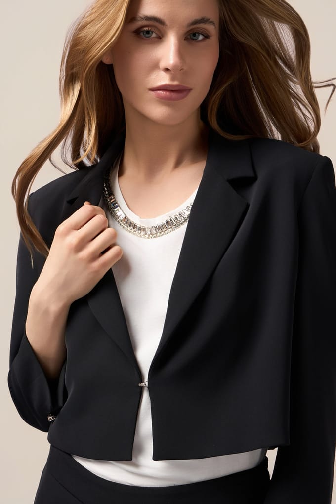 Oltre Cropped Blazer Black Taglia: 46 | Blazers Outlet | Donna | Nero