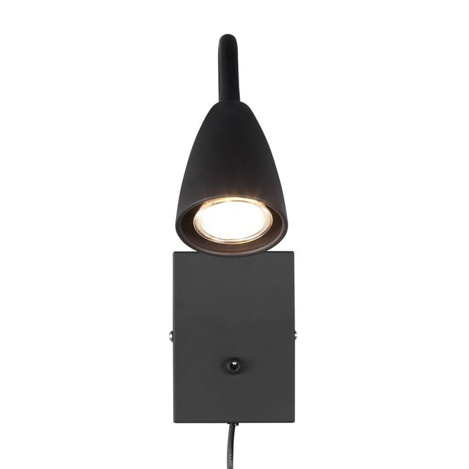 Trio Lighting Wandlamp Wanda met stekker, mat zwart