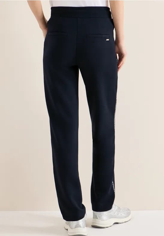 Broek met banddetail
