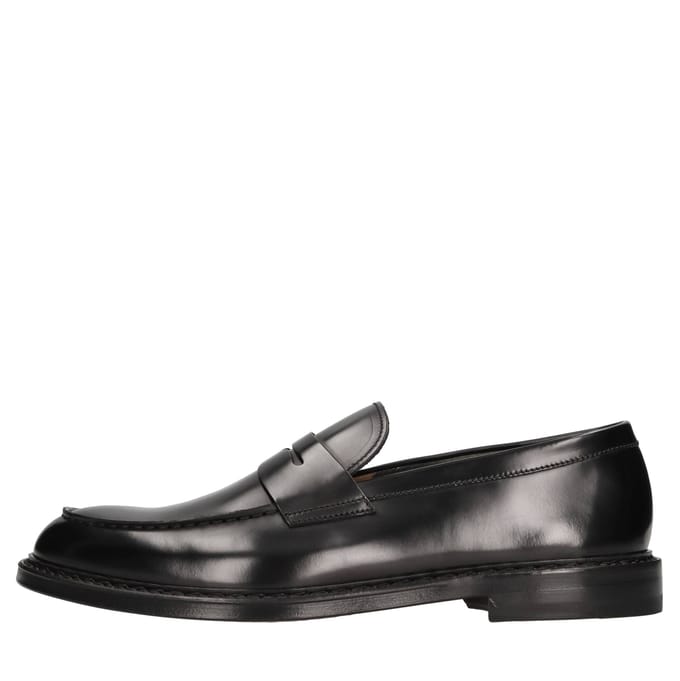 Doucal's Lage schoenen zwart