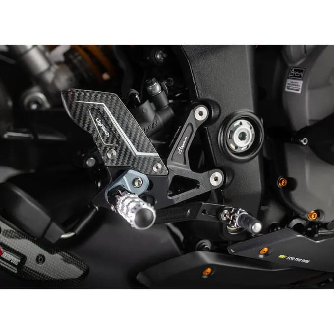 Verstelbare motorsteunen Lightech R Triumph